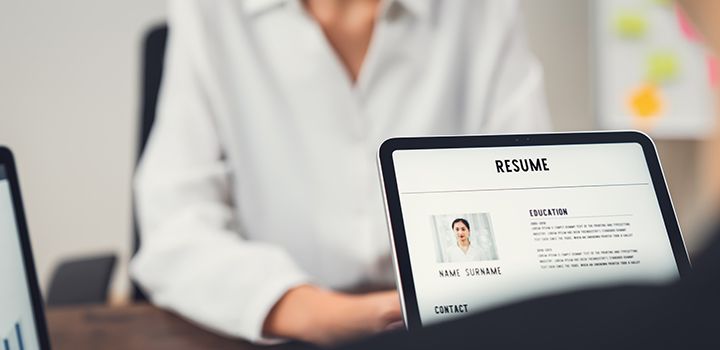 fieldengineer.com | How to Address Employment Gaps on Your Resume